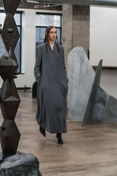 Look 24